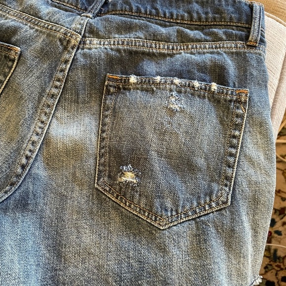 GAP 1969 Distressed Denim Jean Shorts Size 28R EUC - Picture 14 of 14